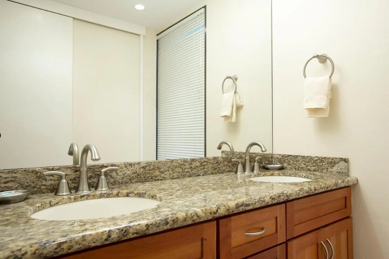 Holiday home Ocean Front Remodeled Corner Unit W/ Ac - Sk234 Villa Kahana